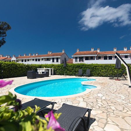 Holiday Home Ore Malinska Buitenkant foto