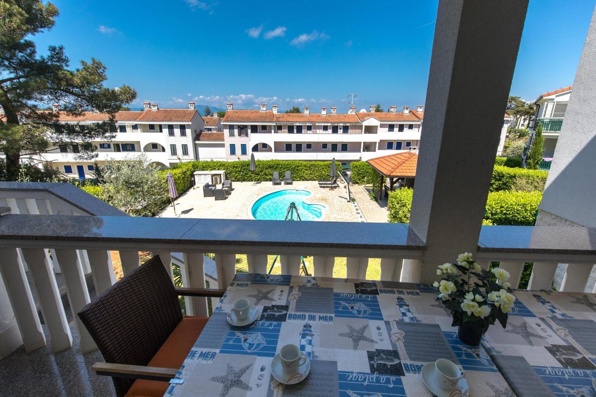 Holiday Home Ore Malinska Buitenkant foto